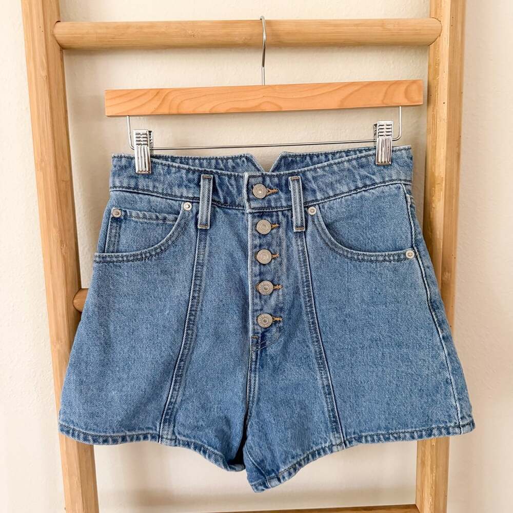 Levi’s High Waisted Mom Shorts W25 Women’s Blue 100% Cotton Button Fly Denim